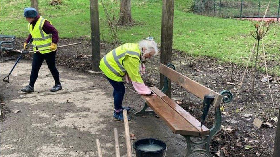 Volunteers cleaning Rowntree Park