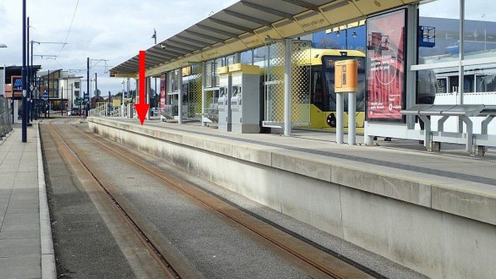 Ashton-under-Lyne tram stop