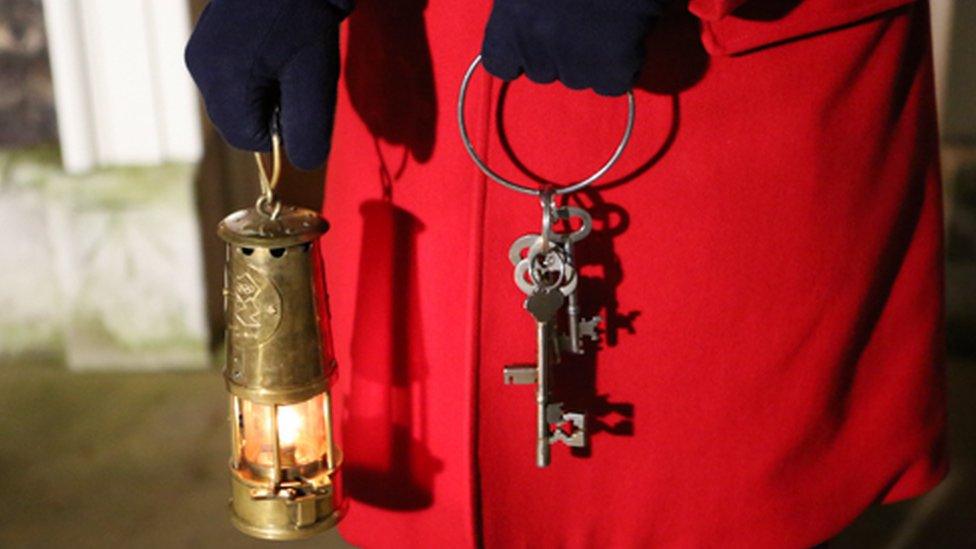 The keys at the Tower of London being held by a Yeoman Warde