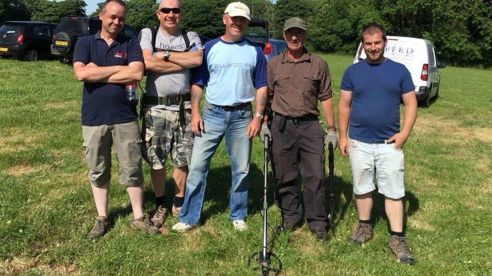 Photo of Mike Smith and fellow detectorists