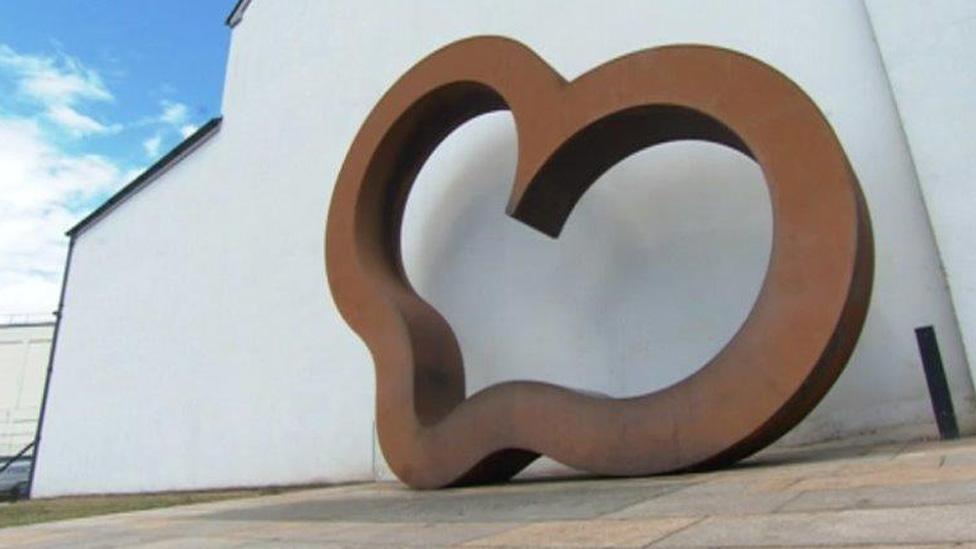 Merthyr heart sculpture