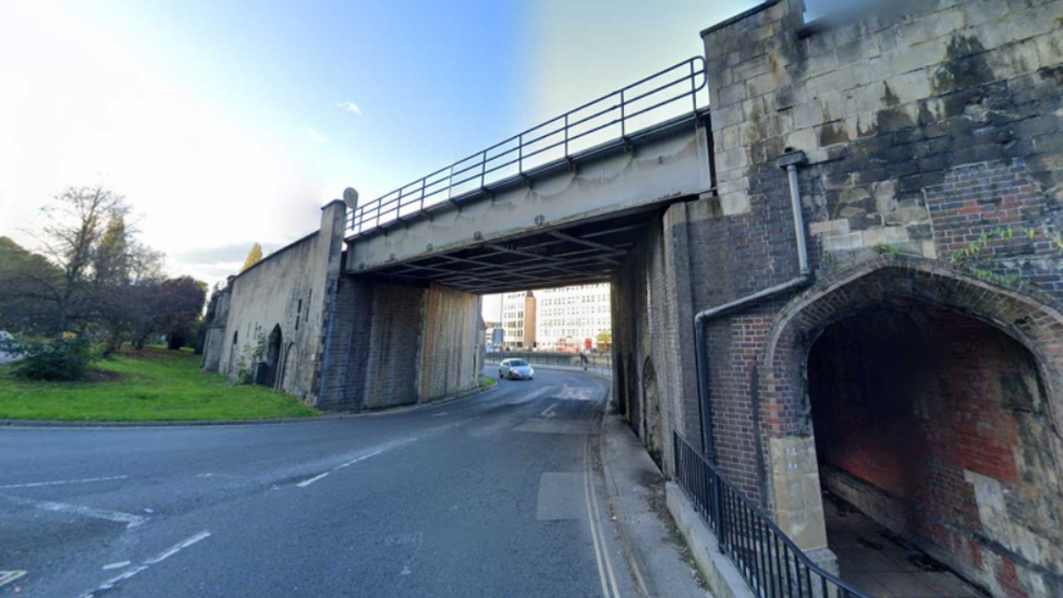 Claverton Street railway bridge