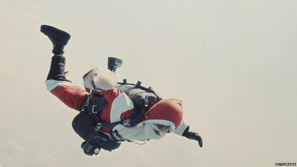 Sky dive Santa