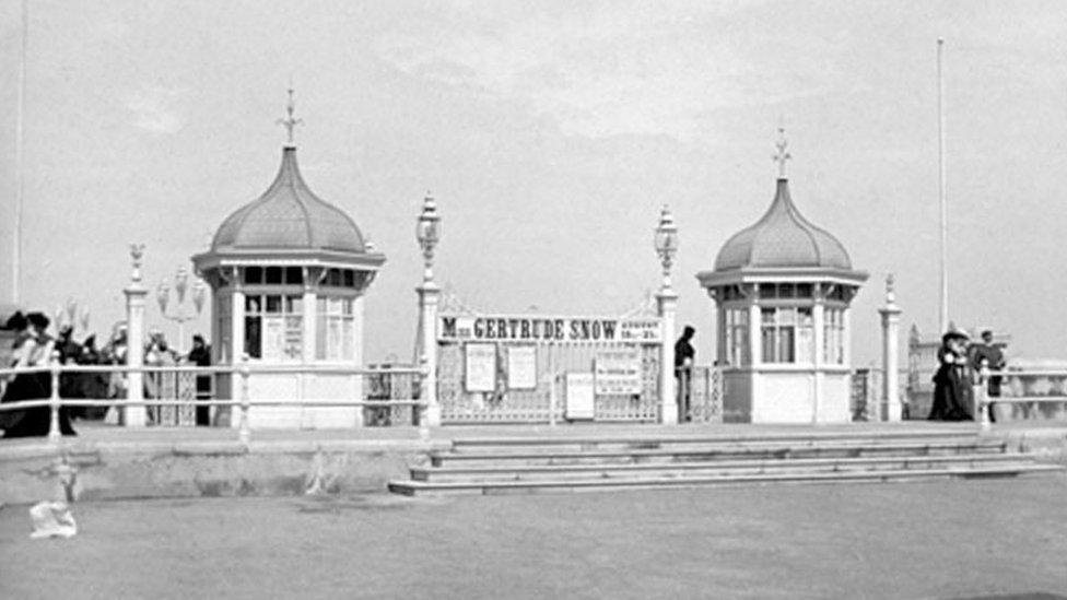 Black and white photo of Cromer Pier