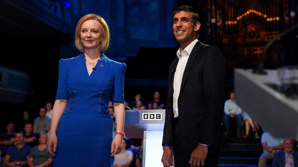 Rishi Sunak and Liz Truss seen at the start of a televised 鶹Լ debate held as part of the Tory leadership race