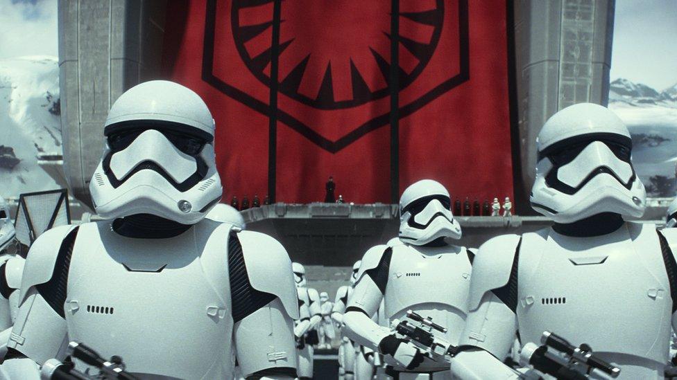 Star Wars: The Force Awakens fuels UK box office record year - BBC