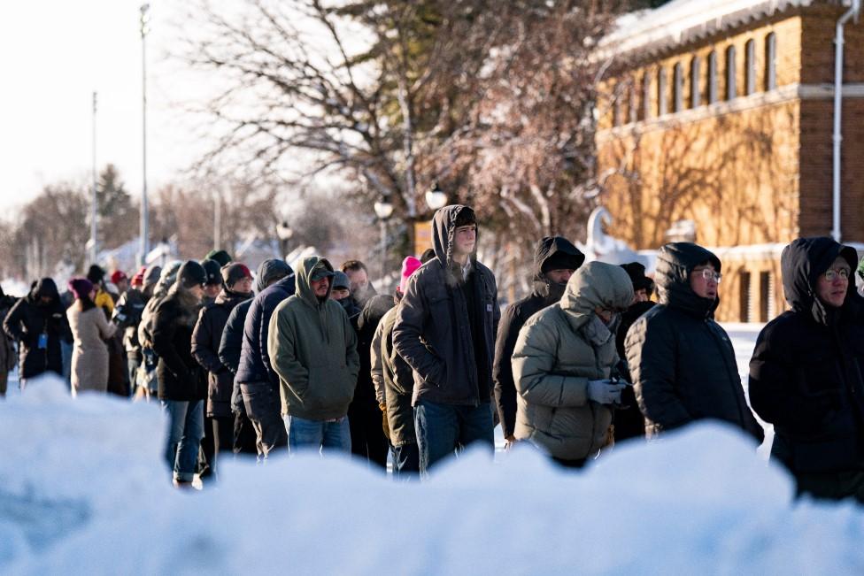 Queue for Trump event in Indianola, Iowa