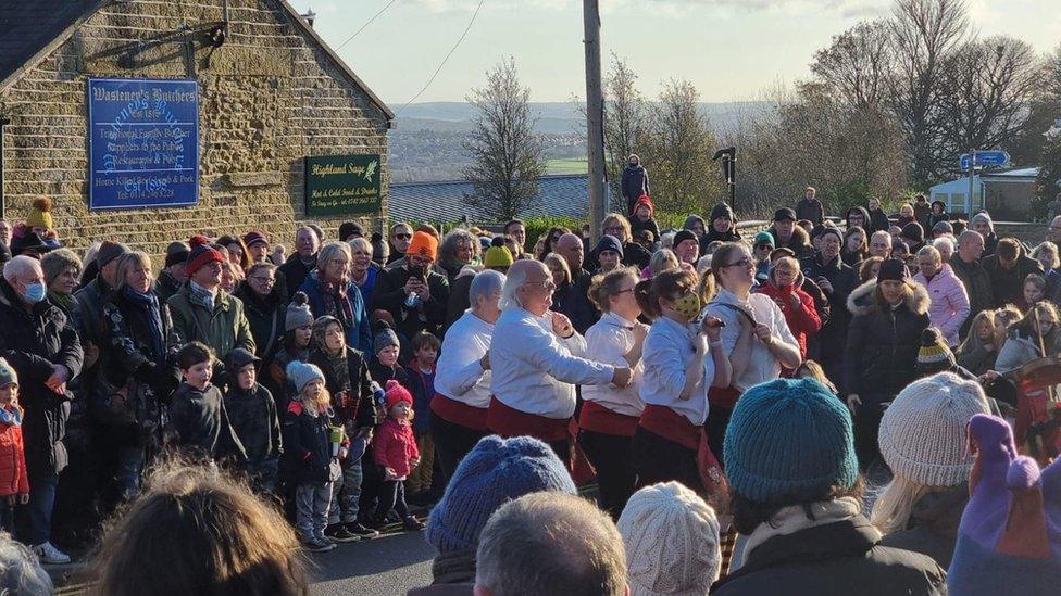 Maltby and Grenoside sword dancers