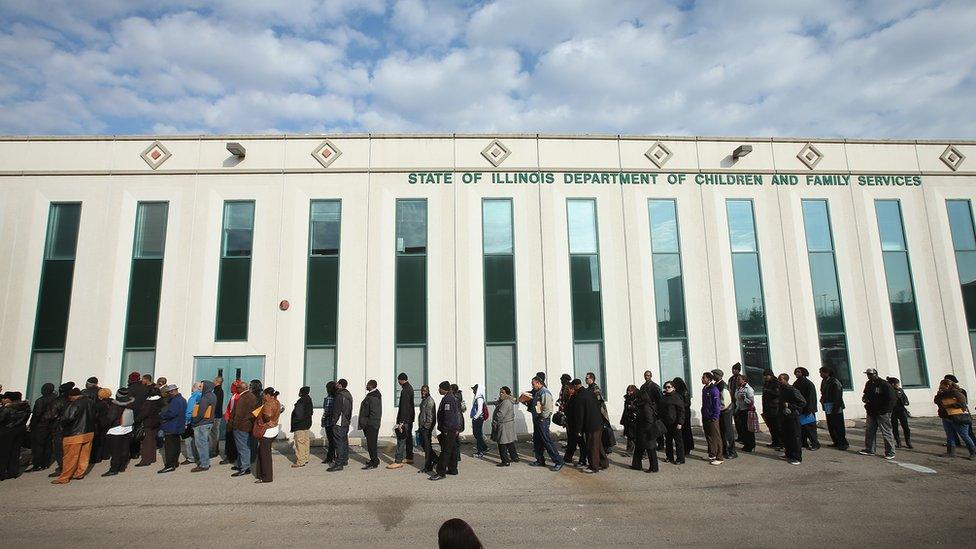 a line for a 2012 Chicago job fair