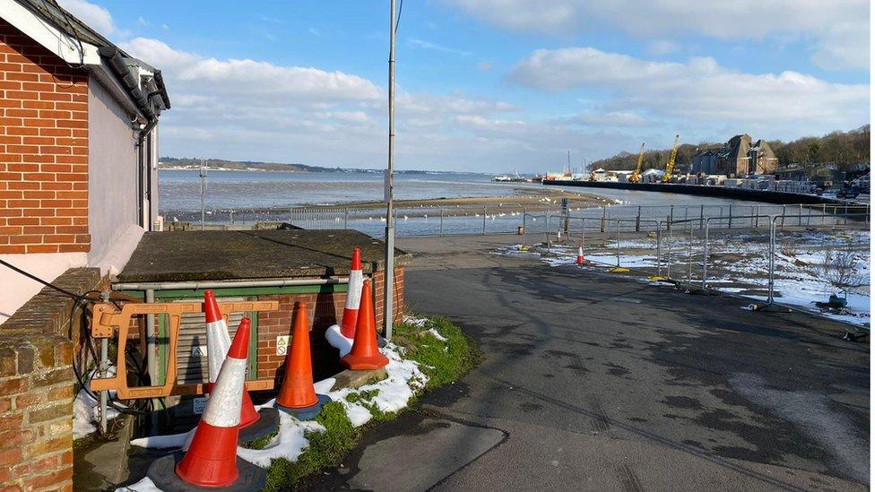 Fencing at Mistley Quay