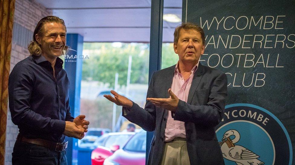 Wycombe Wanderers manager Gareth Ainsworth with Bill Turnbull