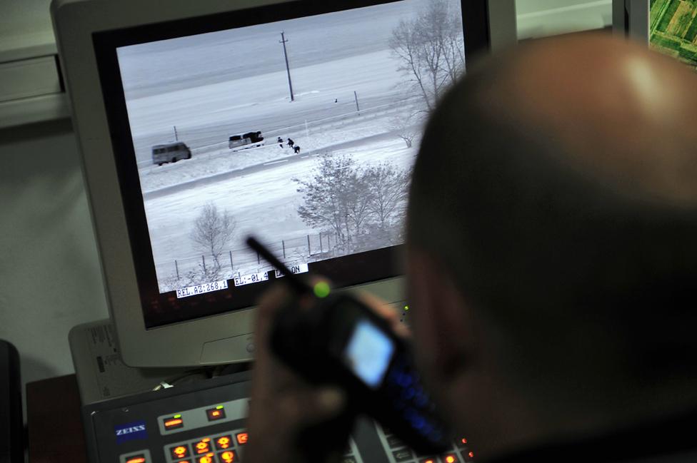 Romanian police monitoring border with Moldova, 2011