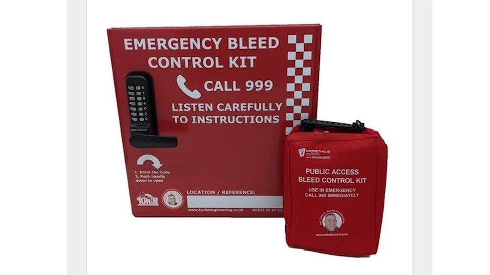 Emergency bleed kit