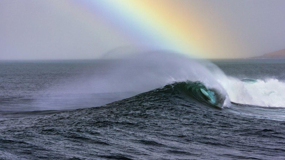 Wave off the Western Isles