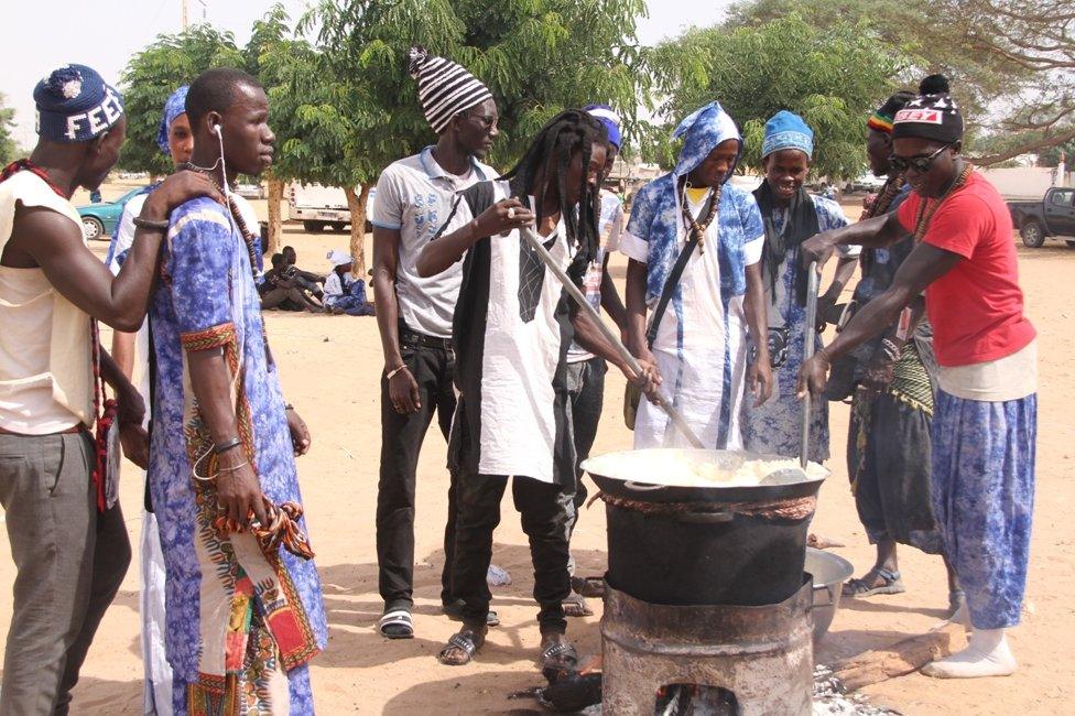 Men cooking