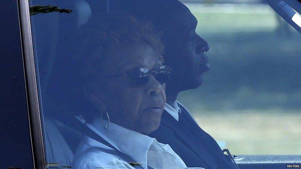 Cissy Houston, mother of Whitney, travels to the burial