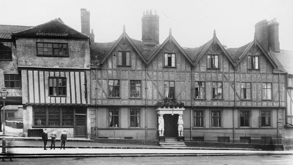 Samson and Hercules, Norwich c 1908