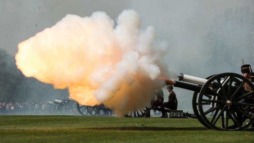 Artillery personnel firing salute in Hyde Park