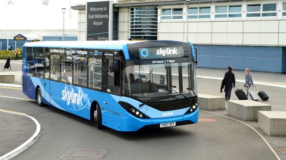 Skylink bus