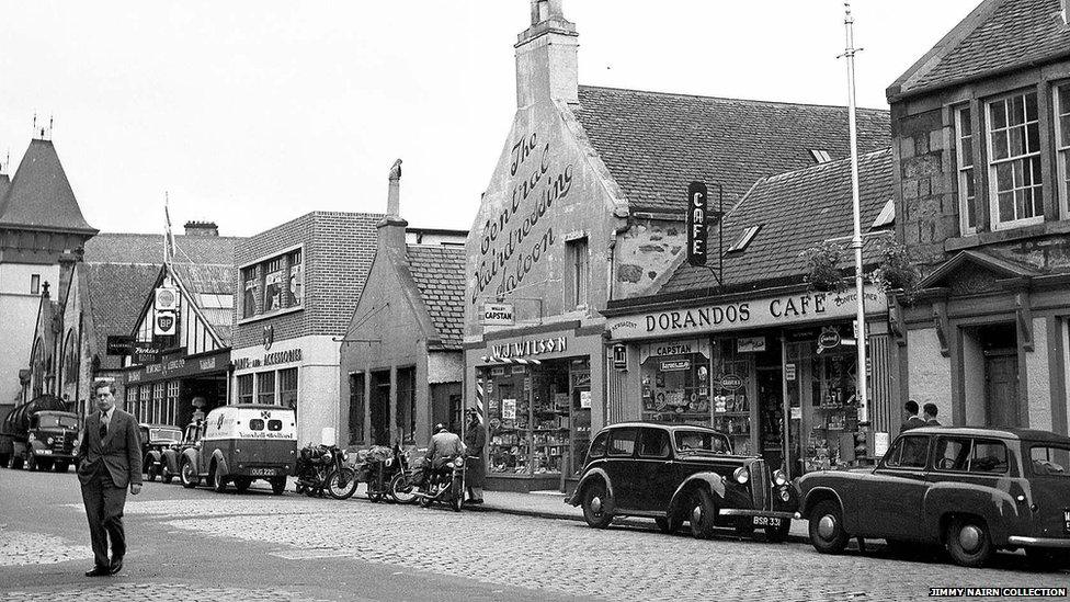 Sràid na h-Acadamaidh, 1956