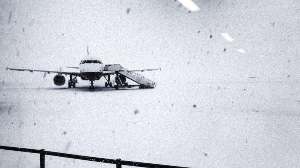 Snow at Glasgow Airport