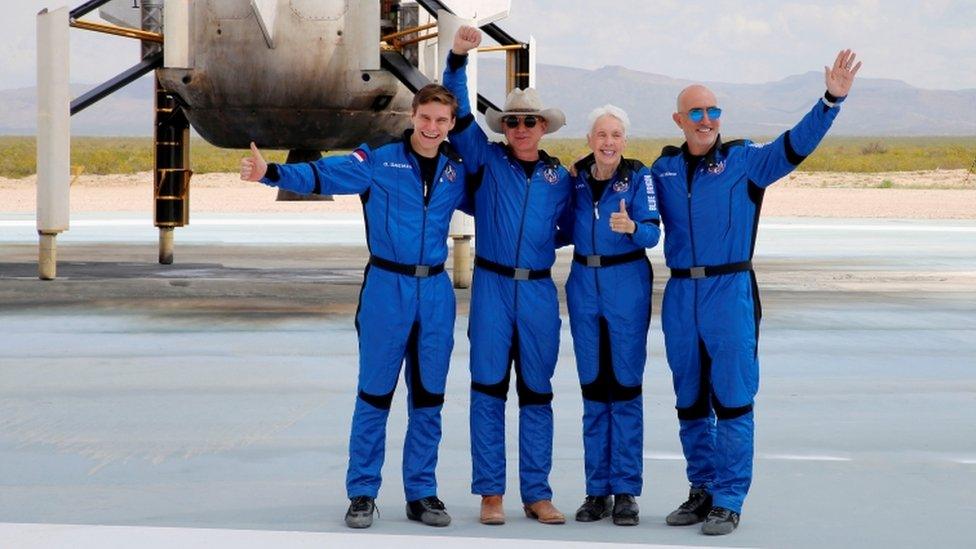 blue-origin-crew.