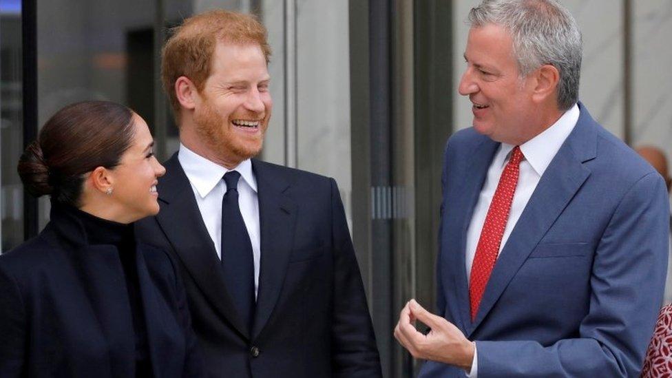 New York City Mayor Bill de Blasio speaks to the Duke and Duchess of Sussex