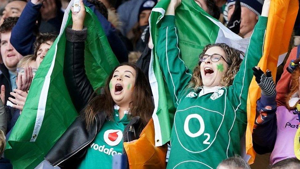 Irish rugby fans