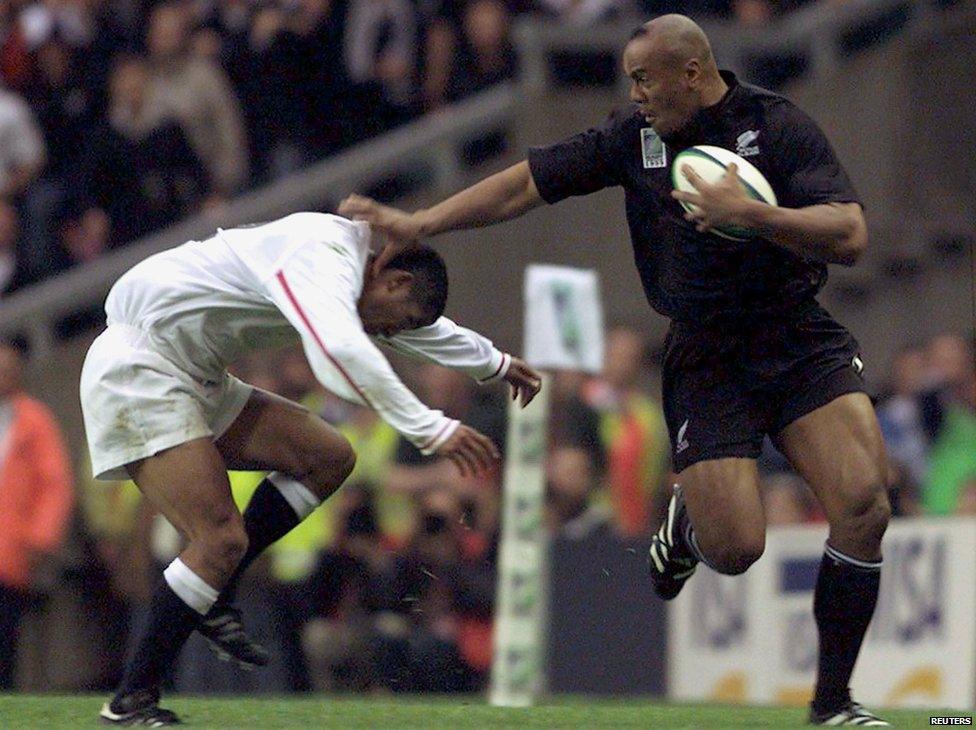 How England's best rugby union players failed to stop Jonah Lomu - BBC News