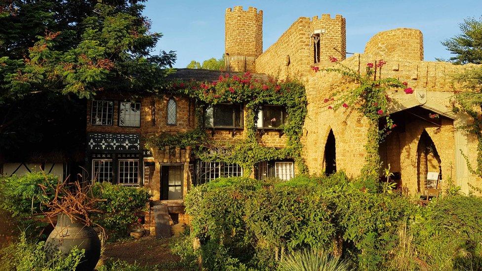 Tudor house in Burkina Faso