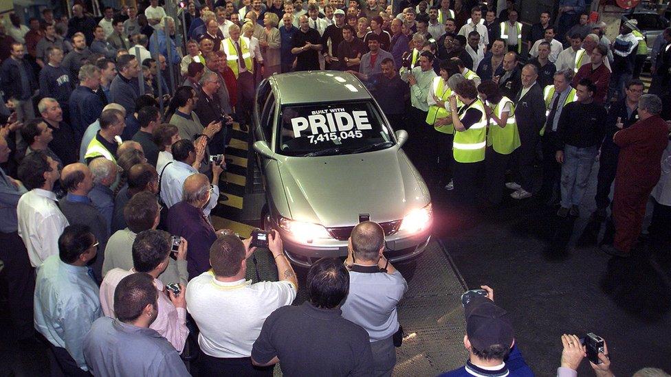 The last Vectra built in Luton in 2001