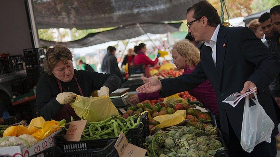 Vegetables being sold in the Spanish region of Murcia (09 December 2015)