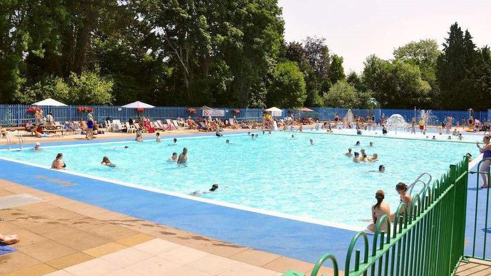 Droitwich lido