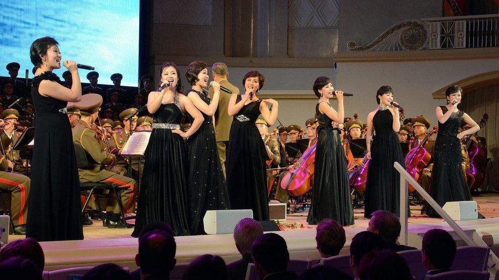 Chongbong perform in Moscow (2 Sept)