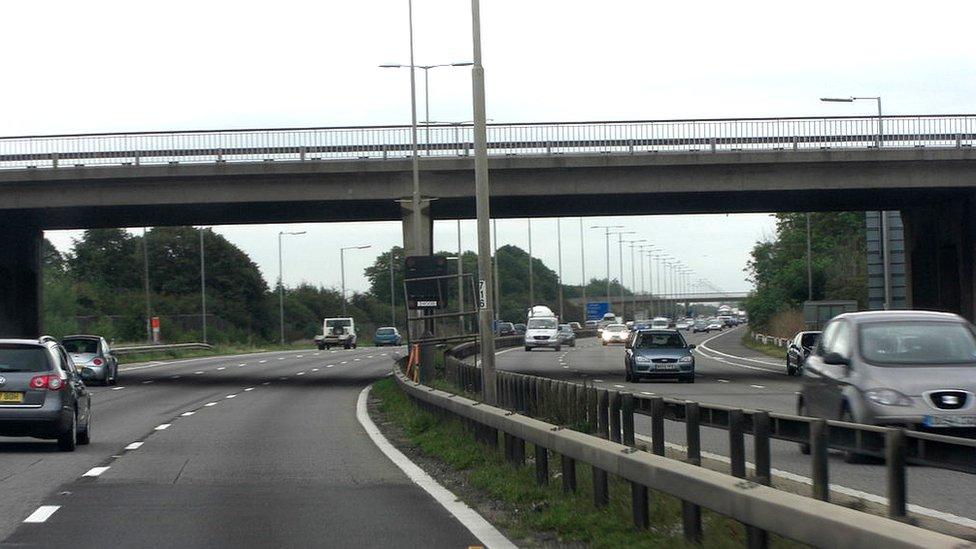 Huntercombe Spur bridge