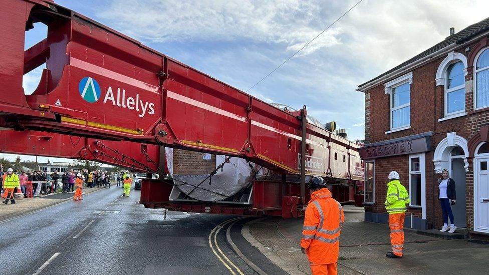 The abnormal load navigating street corners