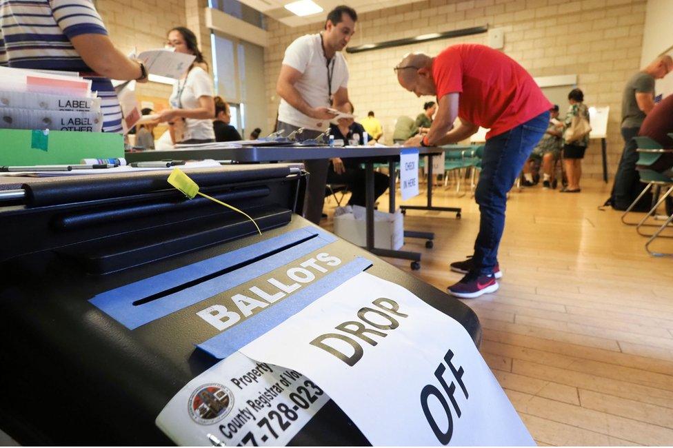 Early voting in Los Angeles, California - 4 November