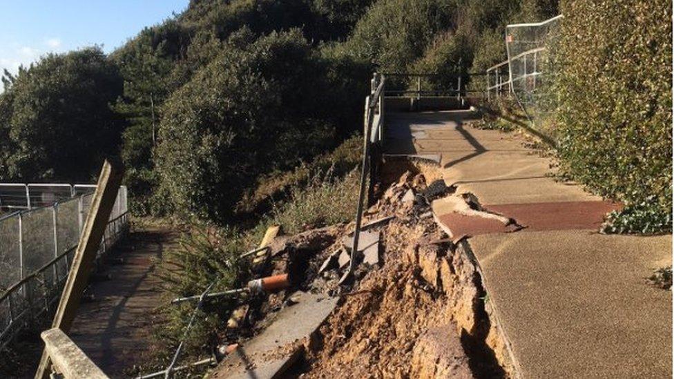 broken zig zag path