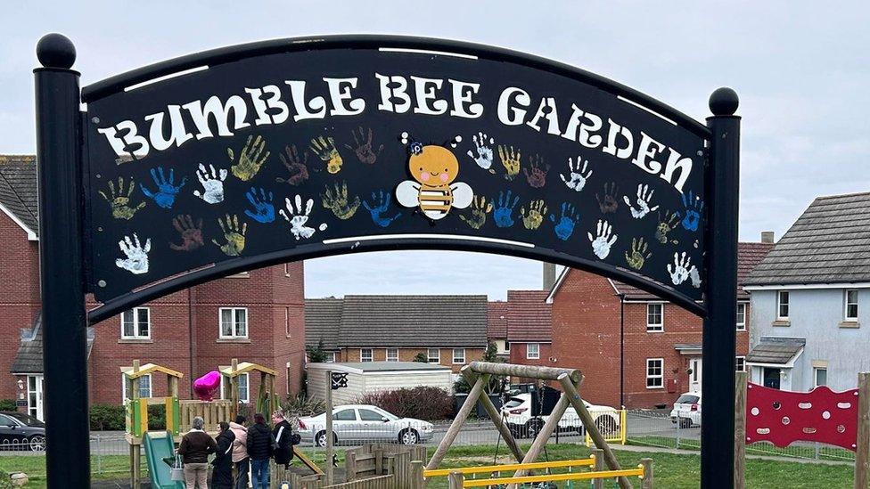 Bumble Bee Garden sign