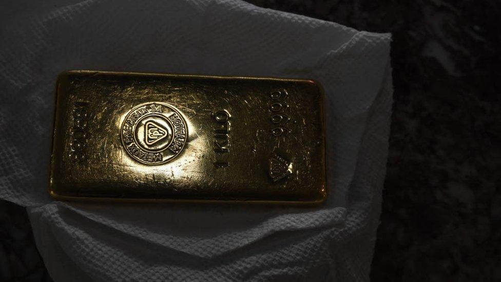 One of the gold bars found in the couple's home