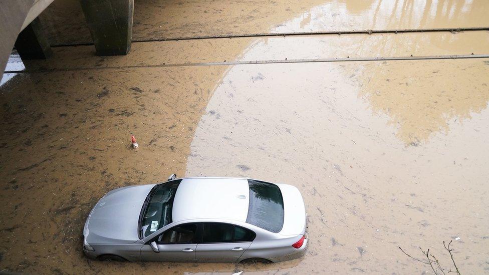 Abandoned car on A189