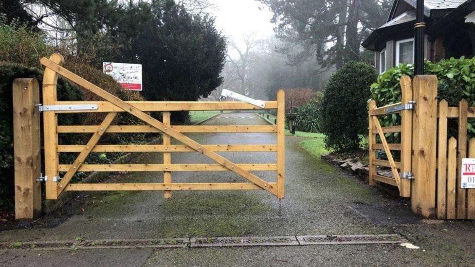 Ockbrook school gate new