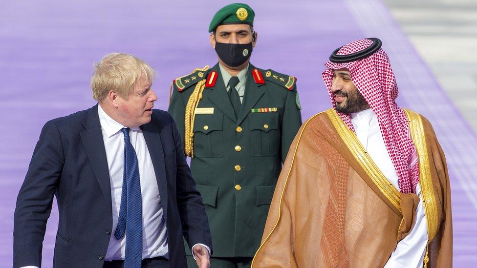 Mohammed bin Salman receiving British Prime Minister Boris Johnson