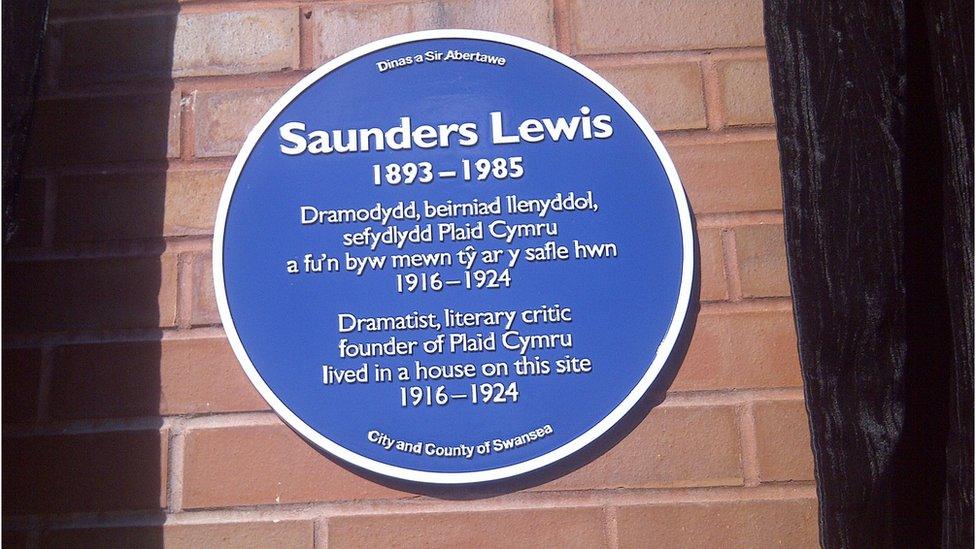 Saunders Lewis