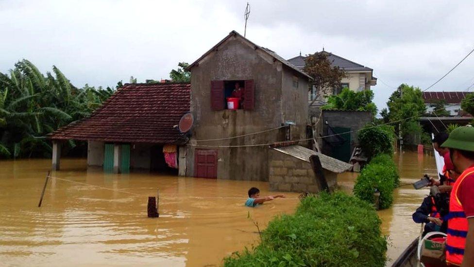 Many people are in need of urgent shelter in Quang Binh province