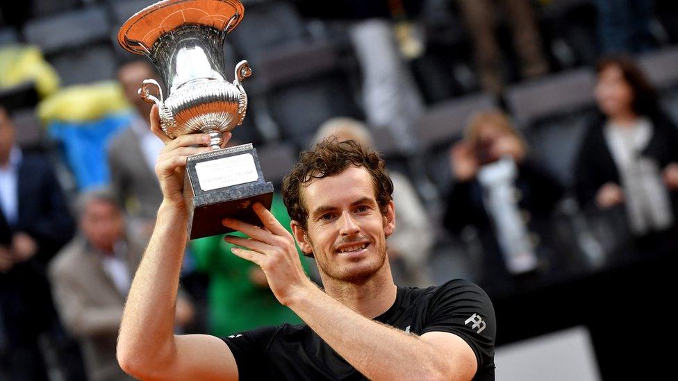 Murray holding Italian Open trophy