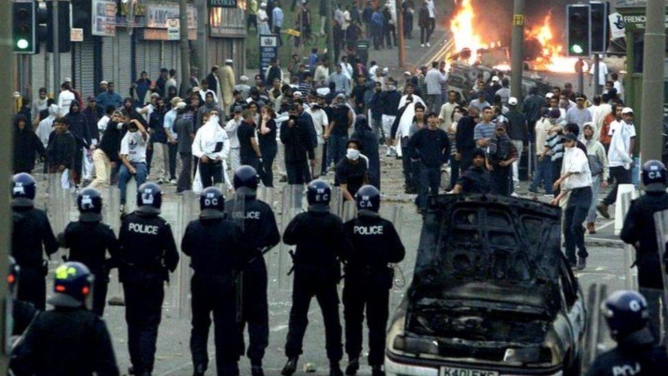 Bradford riots 2001