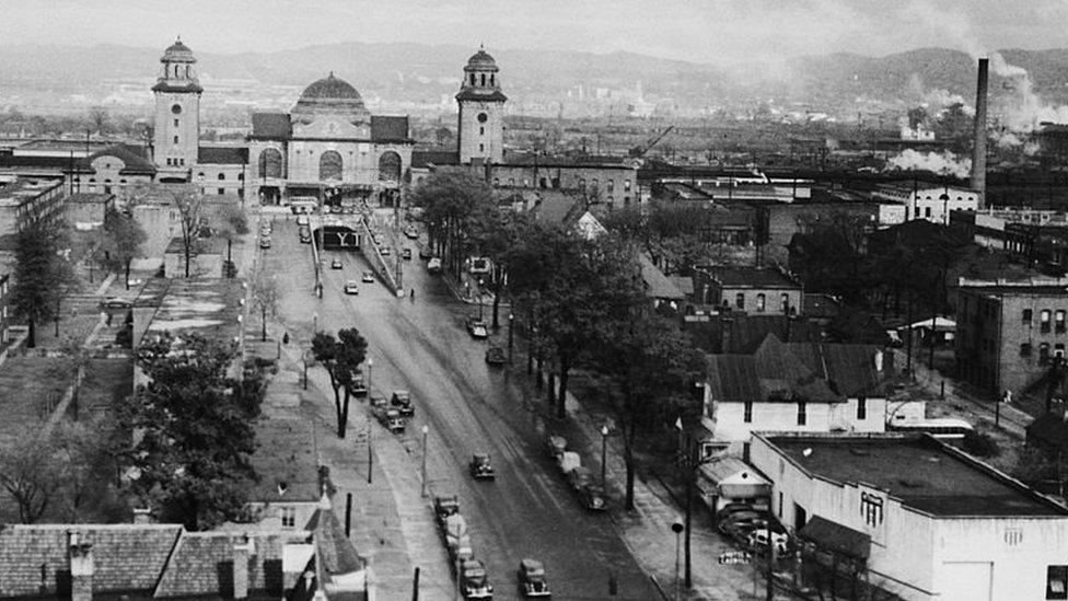 A view of Birmingham, Alabama, with the Birmingham Terminal Station at top left, circa 1940