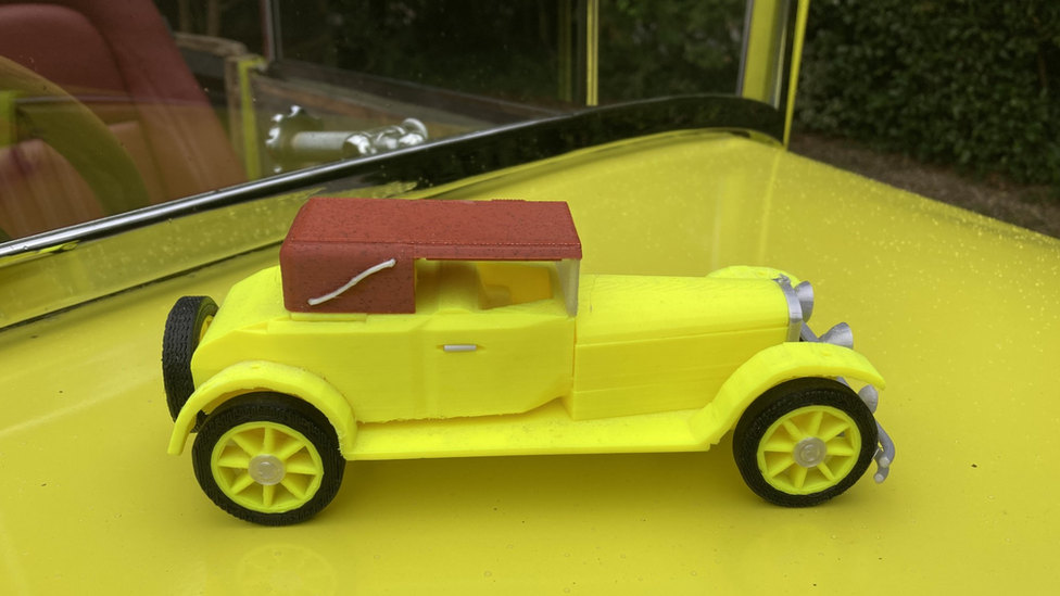 3D printed model of the 1930s classic car