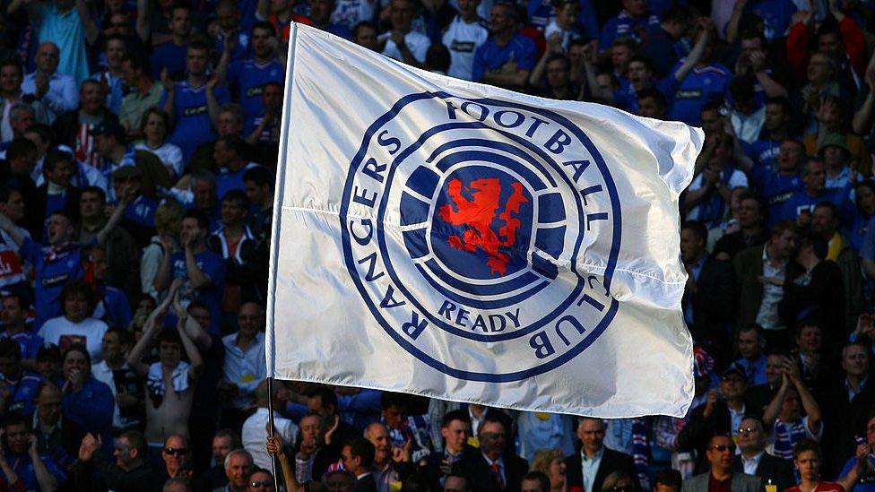 Glasgow-Rangers-large-flag-in-stadium.